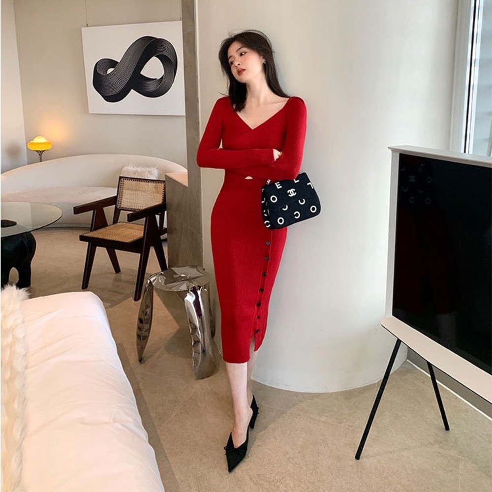 Ada Miss Cherry red knit dress with buttoned details - Picture 2 of 7